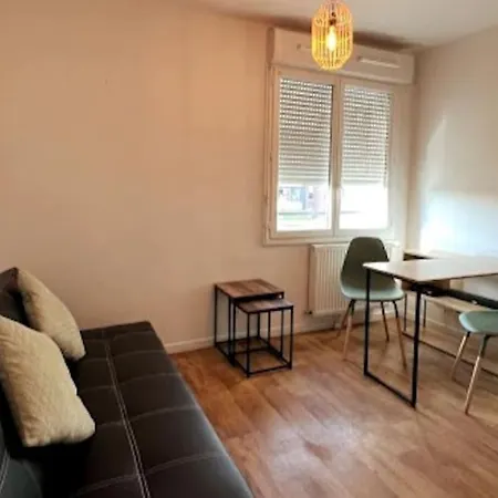 En Centre-ville De A Proximite De Paris ! Apartment